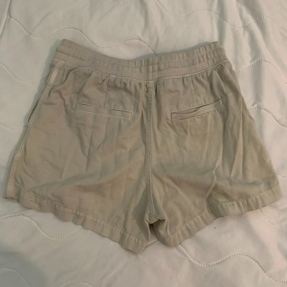 Tan Cargo Shorts - Picture 1 of 3